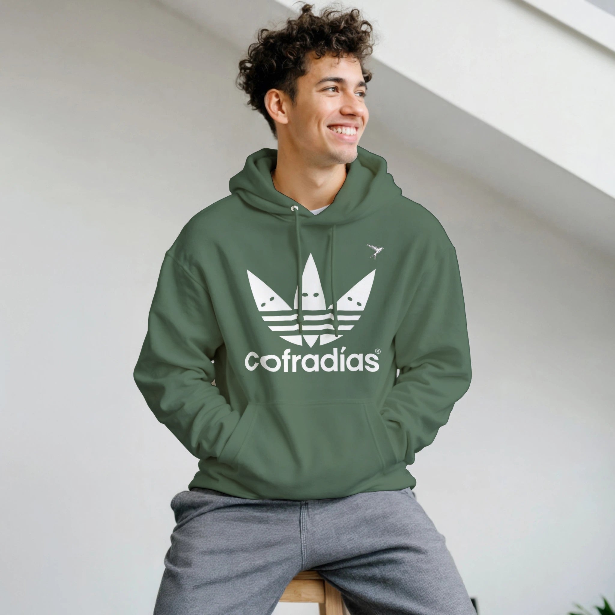 SUDADERAS CON GORRO